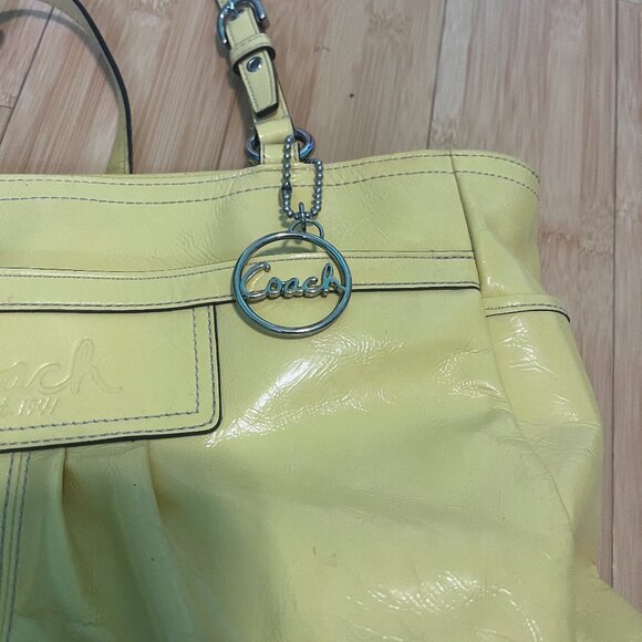 Coach Tote/shoulder Bag - Picture 4 of 9